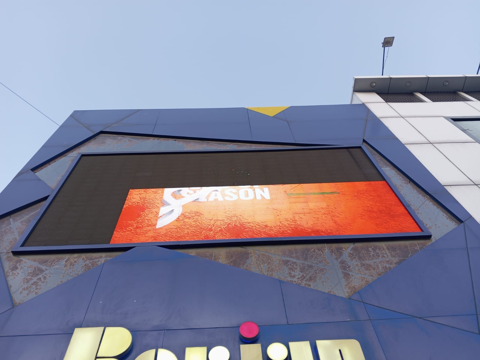 Professional SMD screen service work